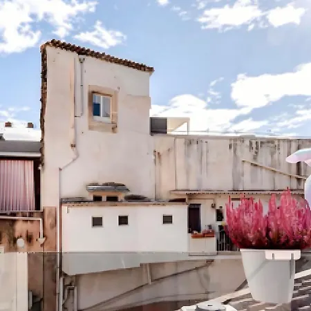 Nais Old Town Charme *