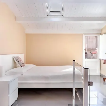 Nais Old Town Charme Apartman Catania